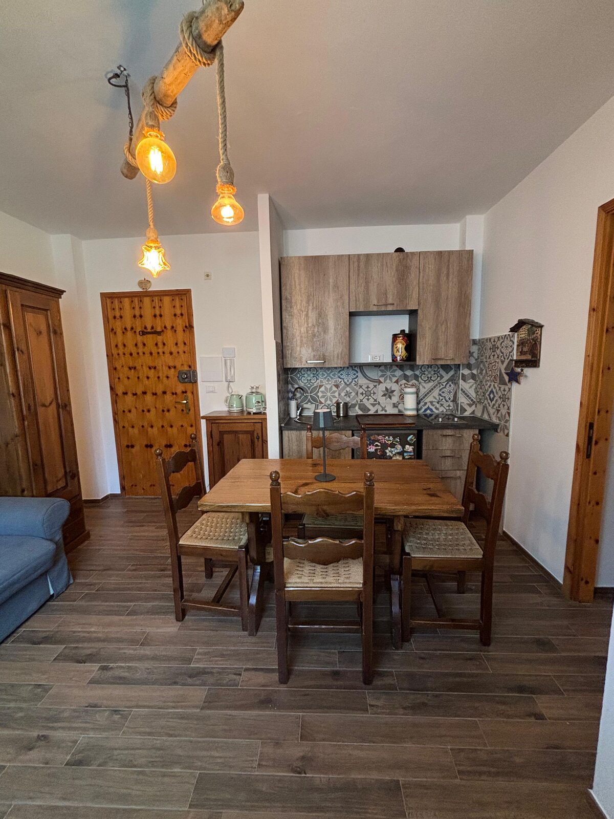 Cucina con cementine decorate
