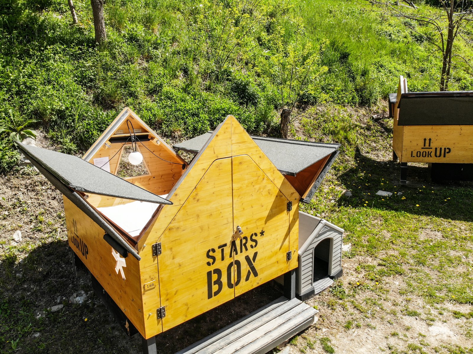 Stars Box · Look Up